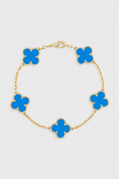 Noémie | Clover Motif and Elegance